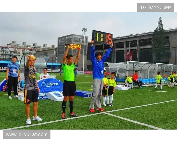 死磕青训三十年！揭秘鹿岛鹿角：日本足坛最硬骨头，靠啥稳坐王座？