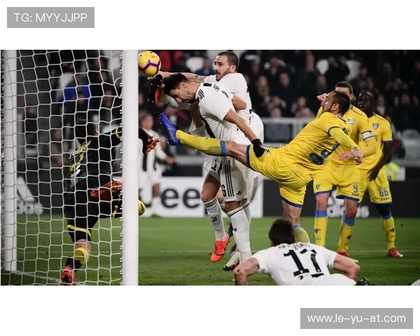 解析迪巴拉射门秘诀：弧线与时机